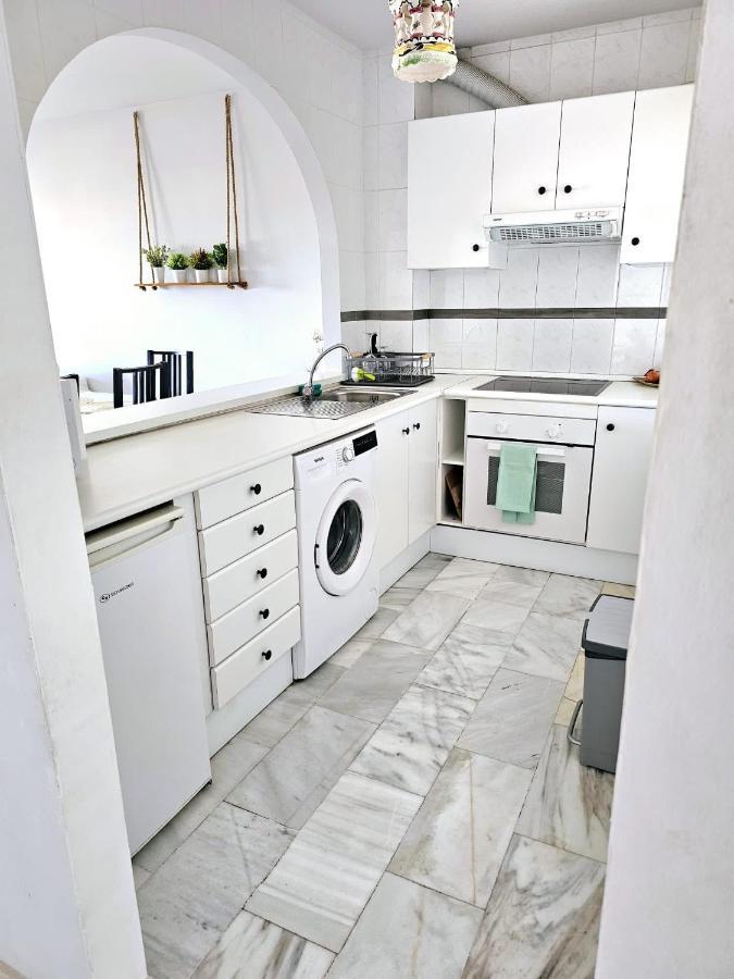 Apartamento Sea View Celeste Costa Del Sol Playa Chapparal La Cala De Mijas Exterior foto